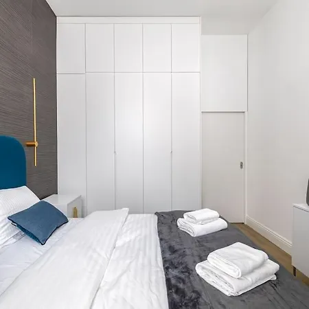 1-Bedroom Luxury Apartment Near Metro Warszawa Eksteriør bilde