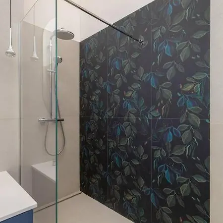 1-Bedroom Luxury Apartment Near Metro Warszawa Eksteriør bilde