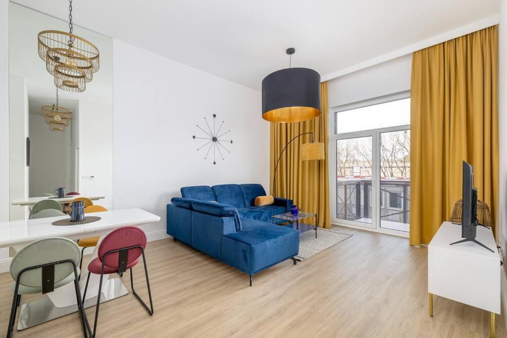 Apartment 1-bedroom Luxury Near Metro *
