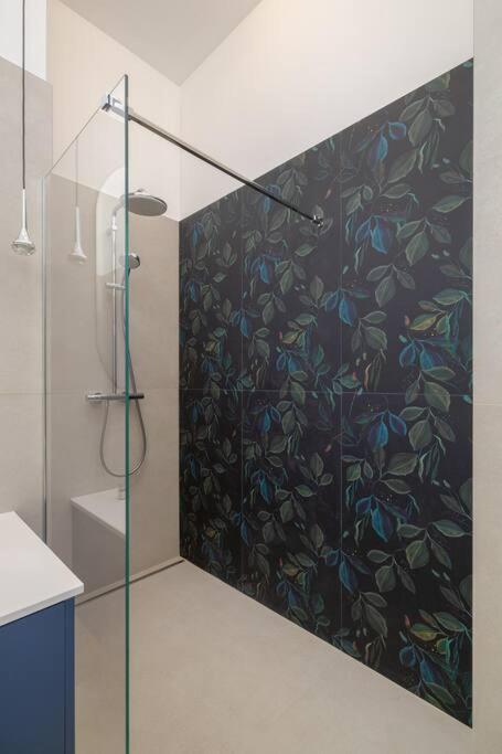 Apartment 1-bedroom Luxury Near Metro *